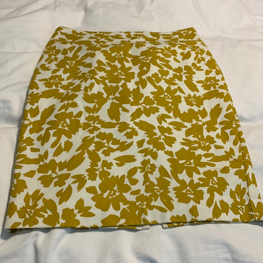 LOFT pencil skirt